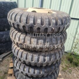 5 tires 11.00-20 Titan T-Hawk 373 on Wheel
